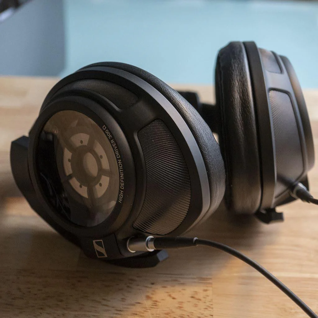 Sennheiser HD 820 Headphones - Image 5